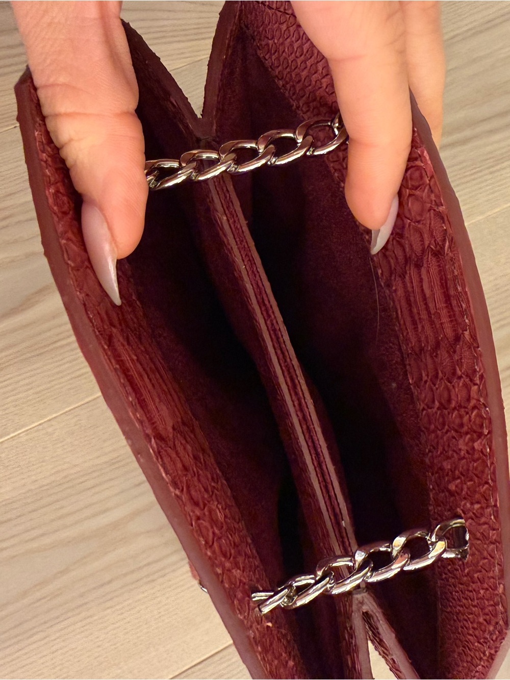 Genuine Red Python skin Chain Shoulder Bag - Picture 5 of 6
